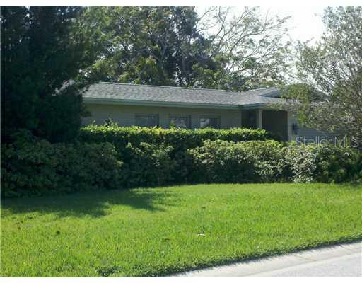 11602 Grove St., Seminole, FL 33772