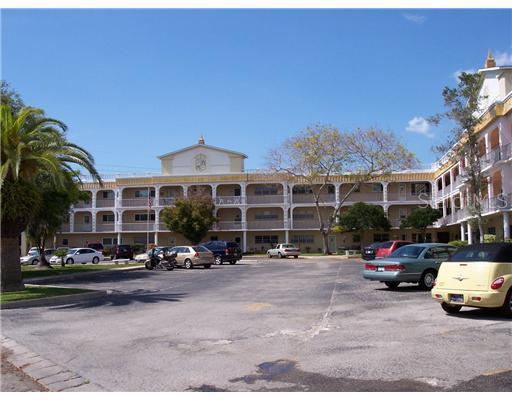 2320 Brisbane St. #48, Clearwater, FL 33763