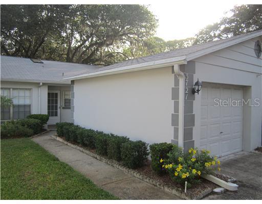 3721 River Oaks Ct., New Port Richey, FL 34655