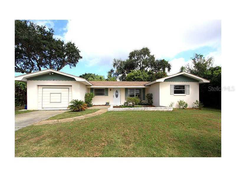 3381 Harbor Pl., Largo, FL 33770