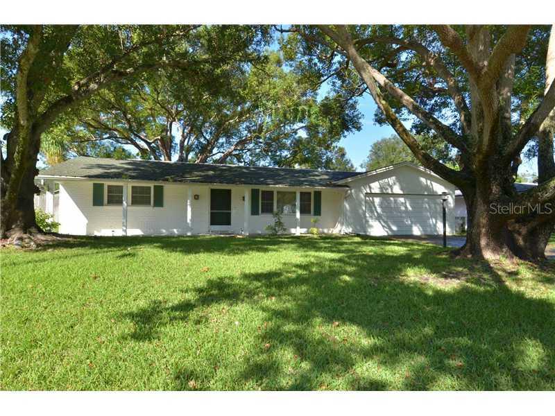 1074 Phyllis Ave., Largo, FL 33771