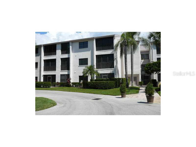 1001 Tartan Dr. #104, Palm Harbor, FL 34684
