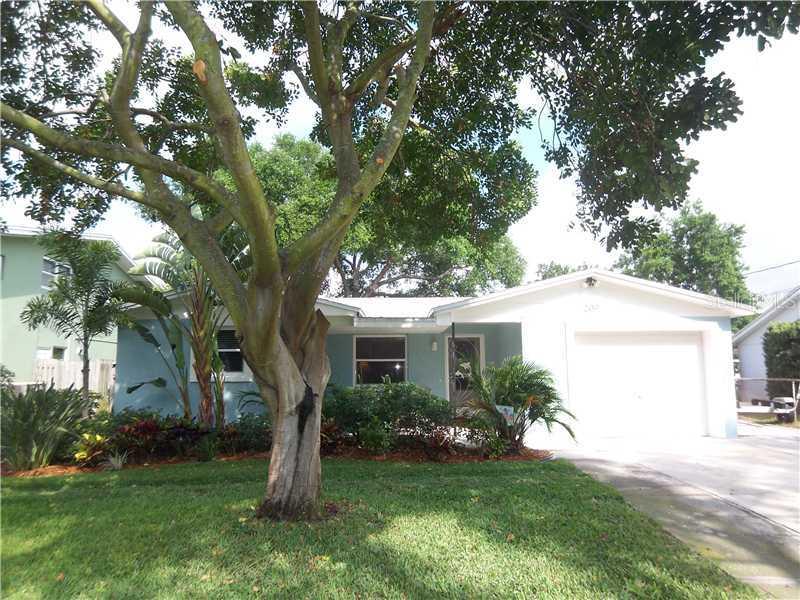 209 Tallahassee Dr., St Petersburg, FL 33702