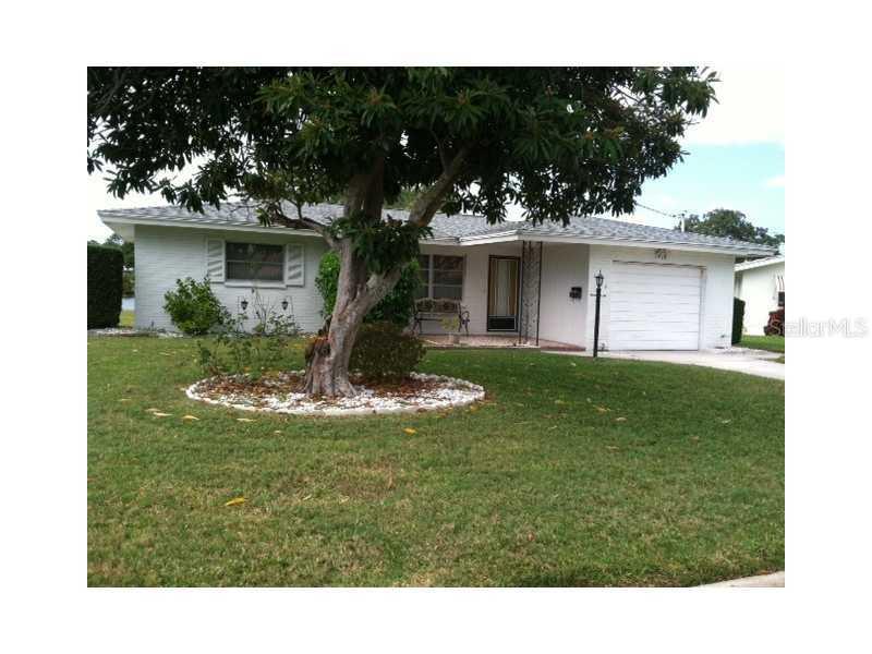 1429 Betty Ln., Largo, FL 33770
