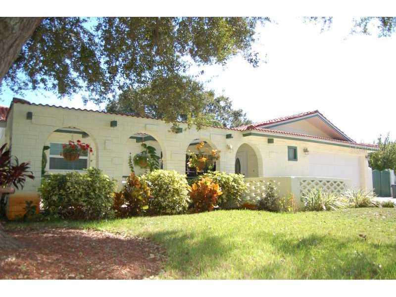 7699 92nd St., Seminole, FL 33777