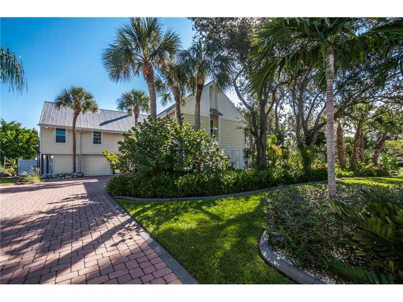 101 Phillips Way, Palm Harbor, FL 34683