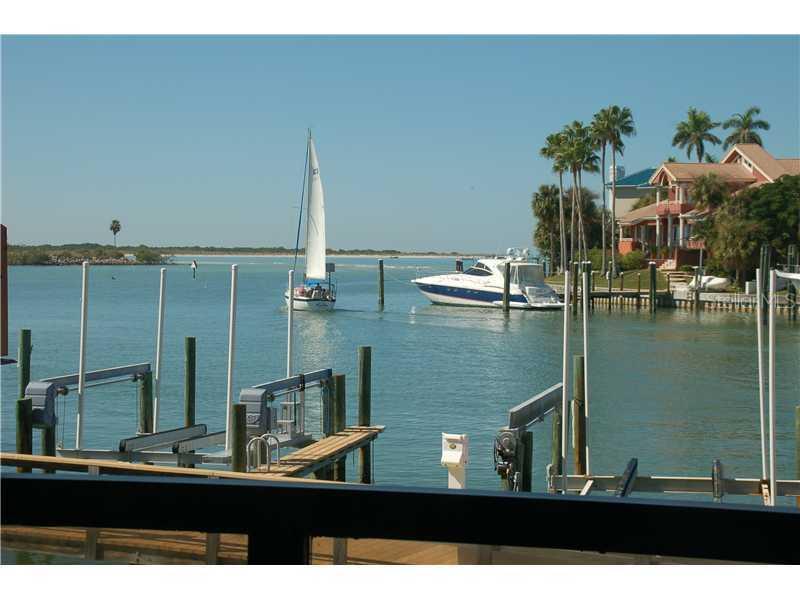 1060 Pinellas Bayway #106, Tierra Verde, FL 33715