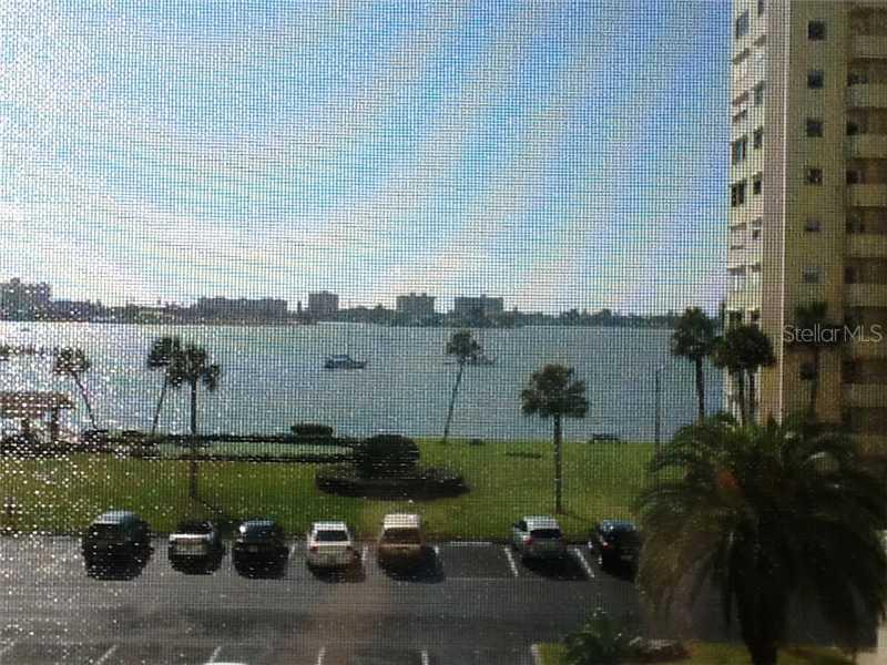 4550 Cove Cir. #404, St Petersburg, FL 33708