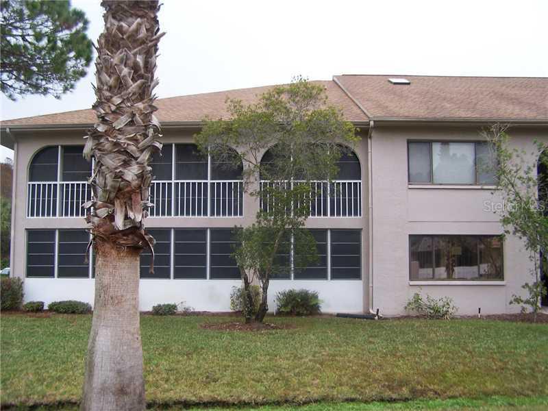 3200 Charter Club Dr. #D1, Tarpon Springs, FL 34688