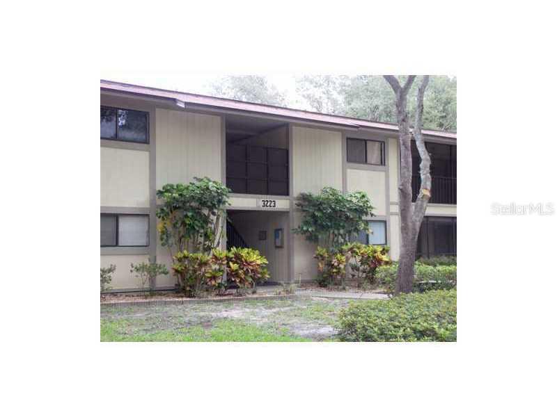 3223 Fox Chase Cir. #208, Palm Harbor, FL 34683
