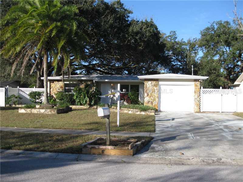 1508 Pineapple Ln., Clearwater, FL 33759