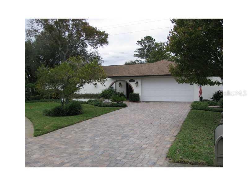 877 Pinewood Ter W, Palm Harbor, FL 34683