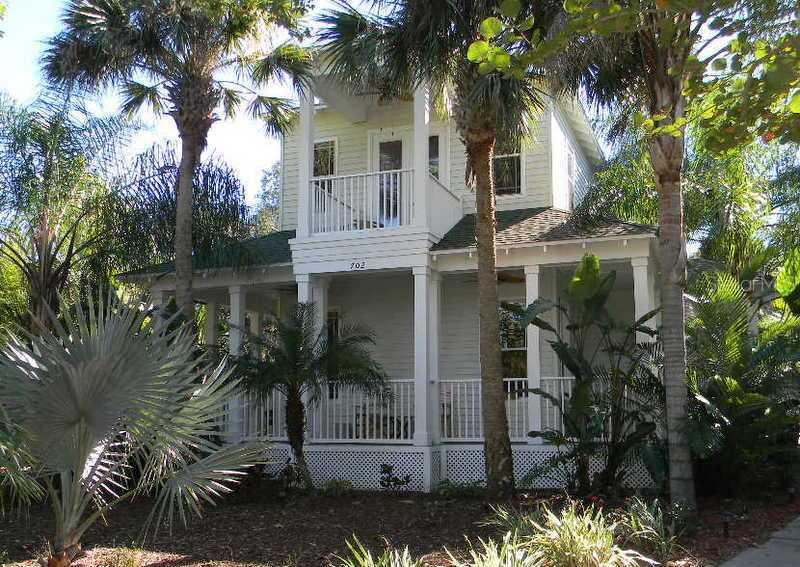 702 Bee Pond Rd., Palm Harbor, FL 34683