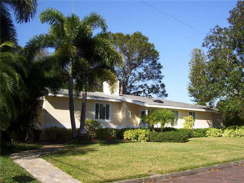 901 62nd St., Gulfport, FL 33707