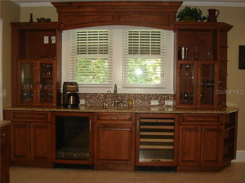 545 16th Ave., St Petersburg, FL 33704