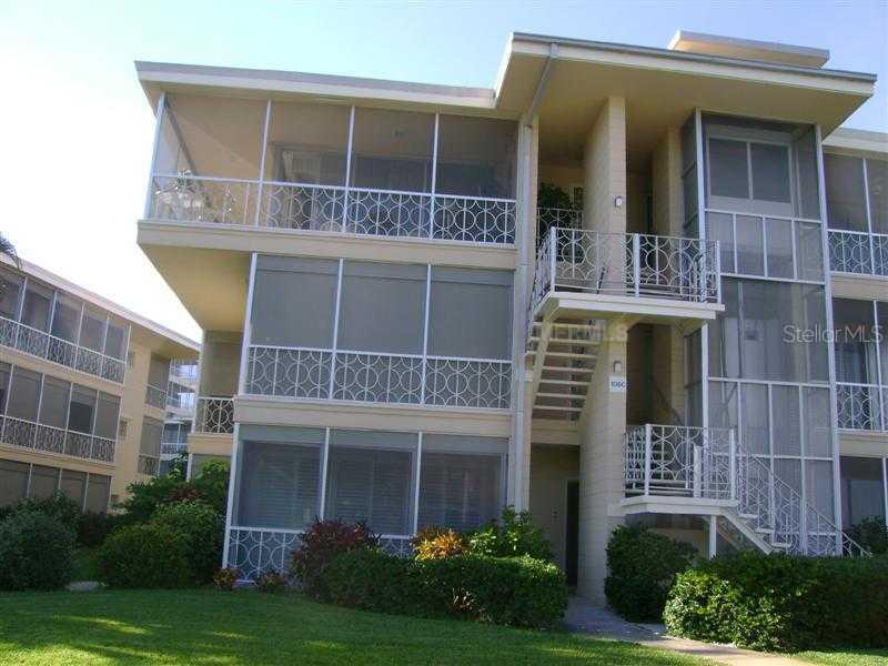 1060 N Shore Dr. #1, St Petersburg, FL 33701