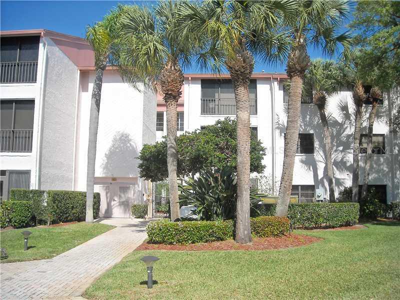1001 Tartan Dr. #208, Palm Harbor, FL 34684