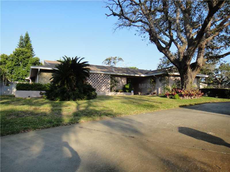 14465 Tanglewood Dr., Largo, FL 33774