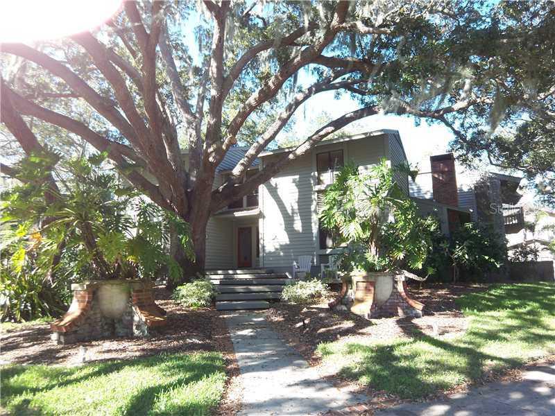 1800 Beach Dr., St Petersburg, FL 33704