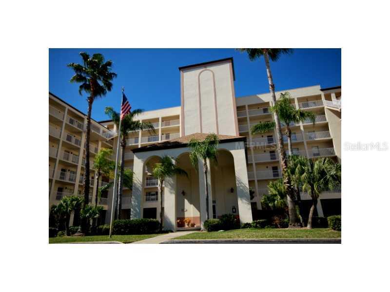 9000 Commodore Dr. #206, Seminole, FL 33776