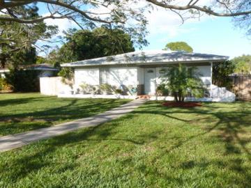 7201 Grevilla Ave., South Pasadena, FL 33707