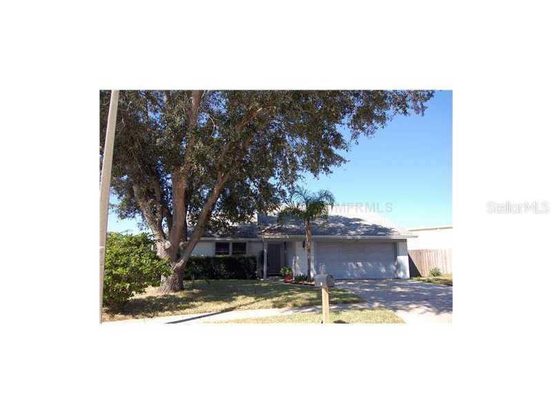 223 Myrtle Ct., Palm Harbor, FL 34683