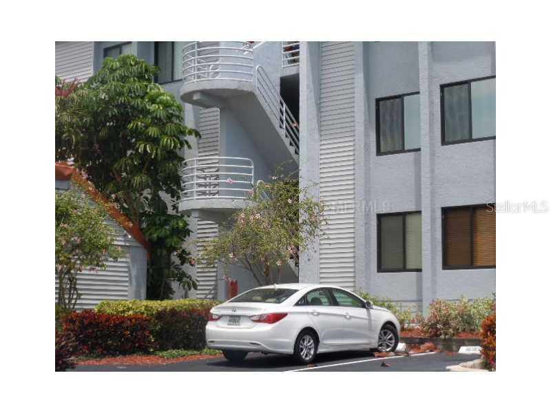 557 Pinellas Bayway #202, Tierra Verde, FL 33715