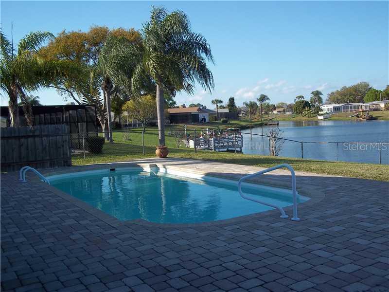 9640 Lake Christina Ln., Port Richey, FL 34668