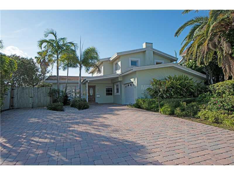 835 115th Ave., Treasure Island, FL 33706