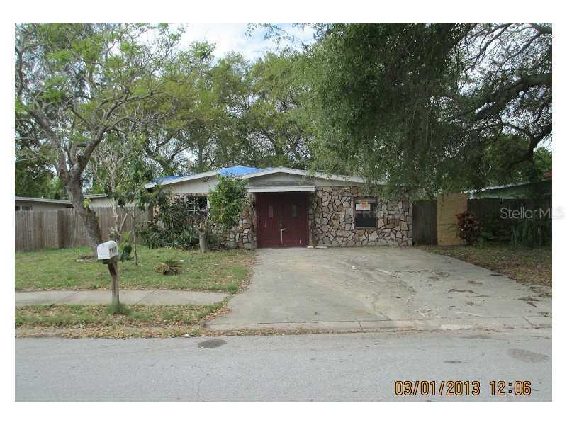 7772 90th Way, Seminole, FL 33777