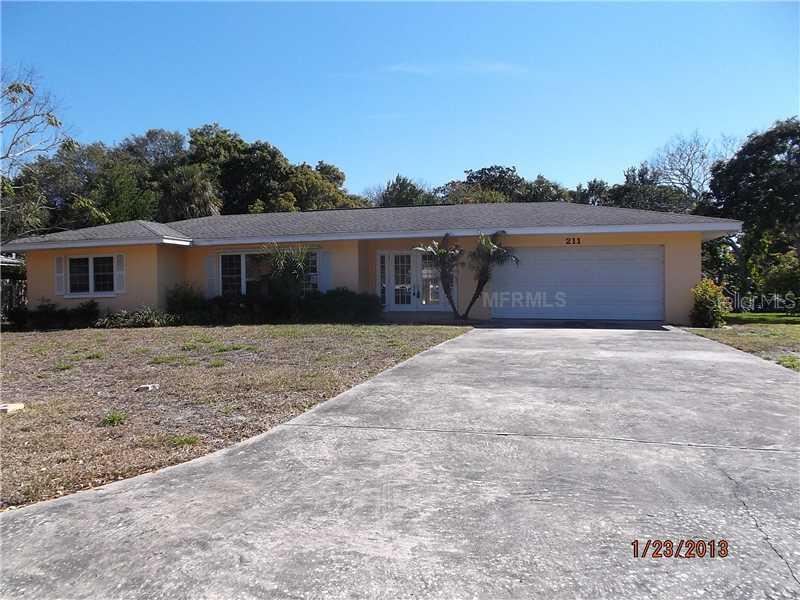 211 Live Oak Ln., Largo, FL 33770