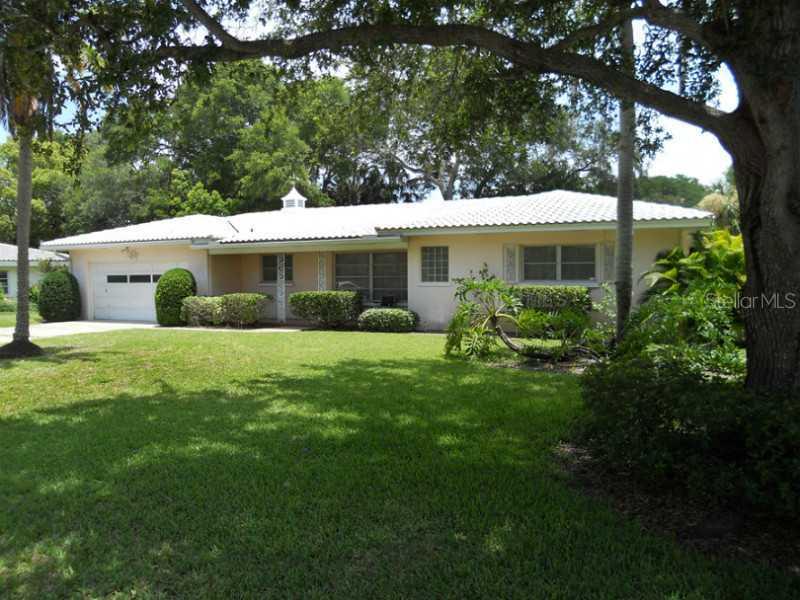 129 Live Oak Ln., Largo, FL 33770