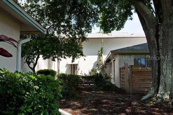 3210 39th St. #B, St Petersburg, FL 33711