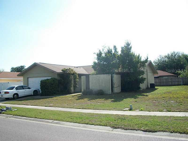 871 16th Way, Palm Harbor, FL 34683
