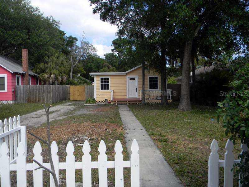 1900 52nd St., Gulfport, FL 33707