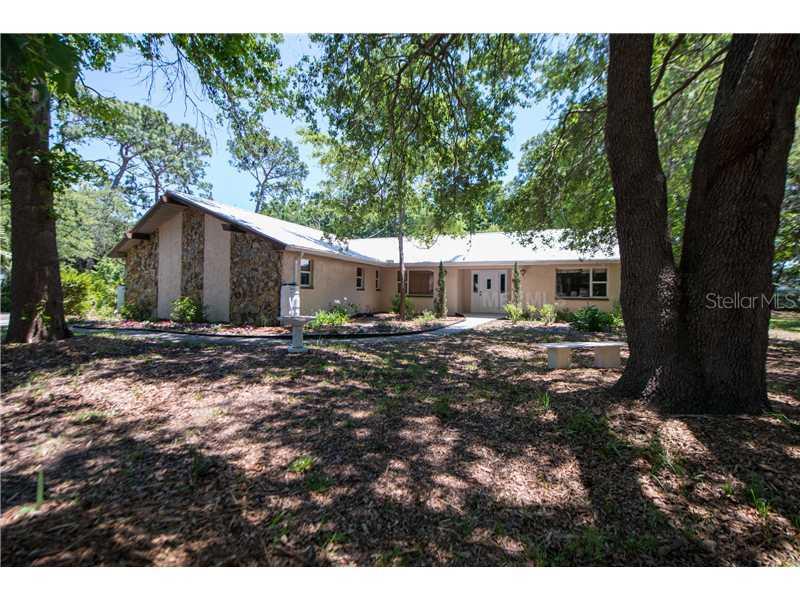 2071 Aaron Pl., Clearwater, FL 33760