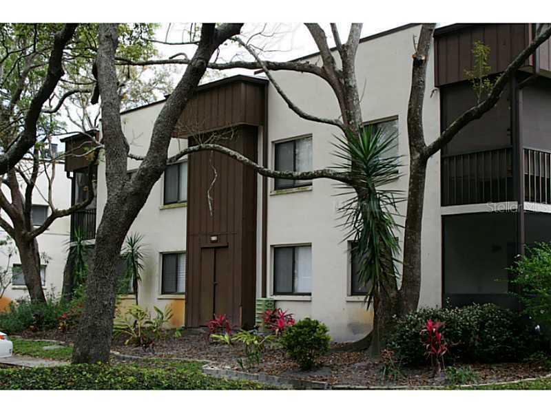 11803 Raintree Lake Ln. #D, Tampa, FL 33617