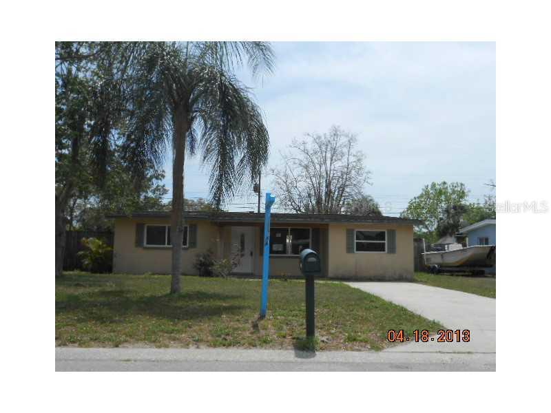 10944 106th Ave., Seminole, FL 33778