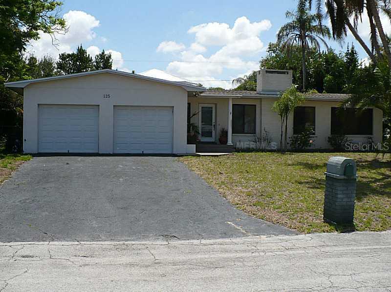 125 Crestwood Ln., Largo, FL 33770