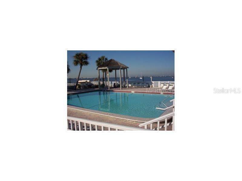 3675 41st Way #F, St Petersburg, FL 33711