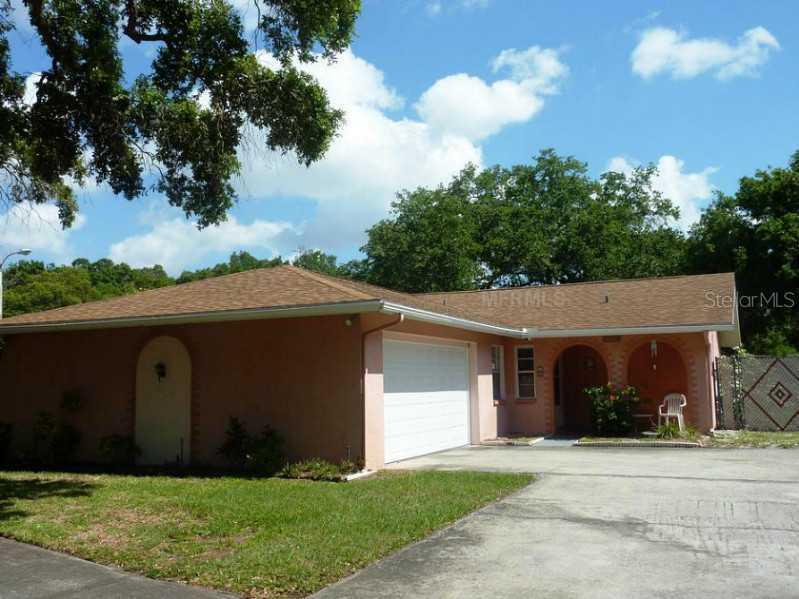 1225 Windward Ct., Largo, FL 33770