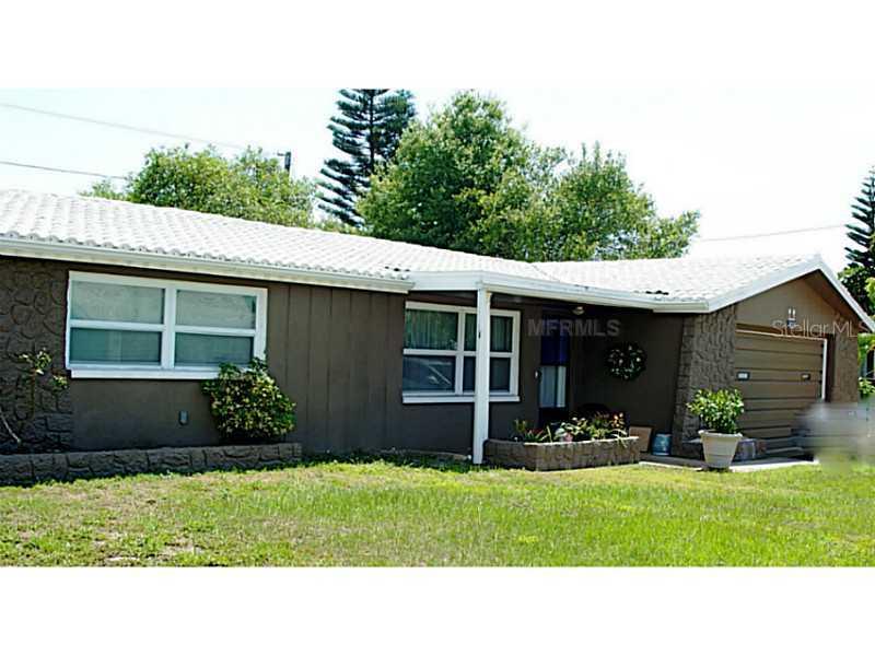 4024 Westwood Dr., Holiday, FL 34691
