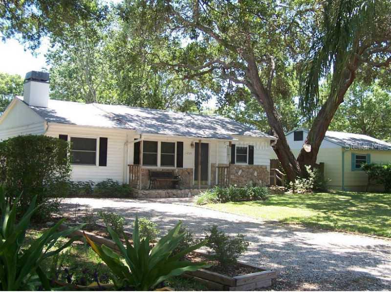 1208 Hull St., Gulfport, FL 33707