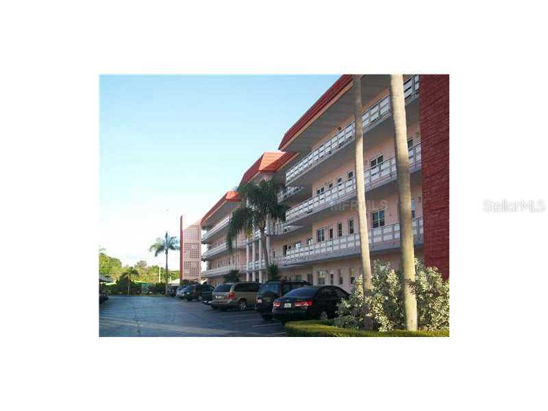 3018 59th St. #106, Gulfport, FL 33707