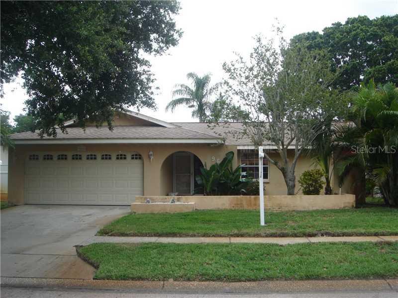 9665 105th Ave., Largo, FL 33773