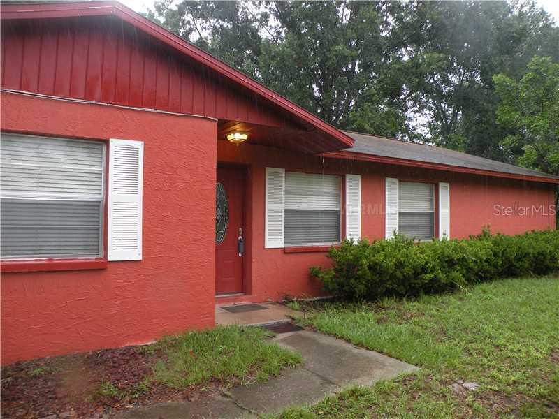 38939 Cambridge Dr., Zephyrhills, FL 33540