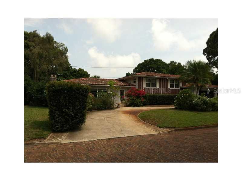 639 63rd St., St Petersburg, FL 33710