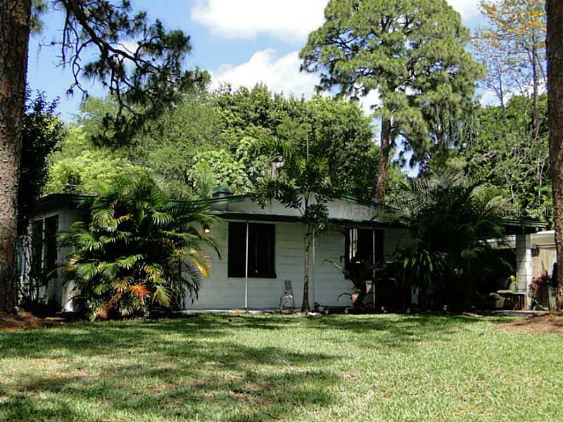 10792 105th St., Largo, FL 33773