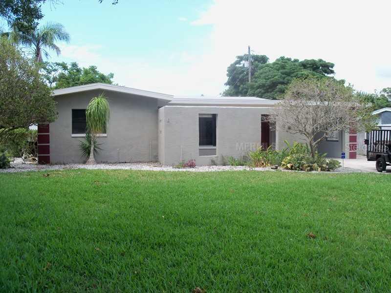 11371 122nd Ter., Seminole, FL 33778