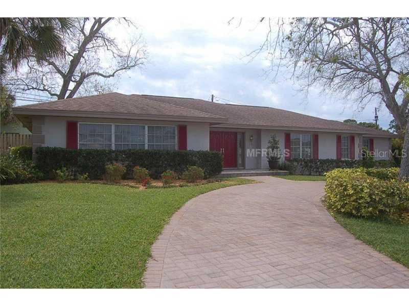 133 Oakwood Dr., Largo, FL 33770